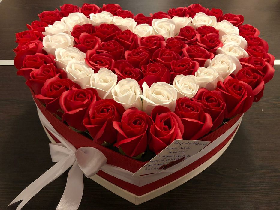 Inima cu trandafiri sapun