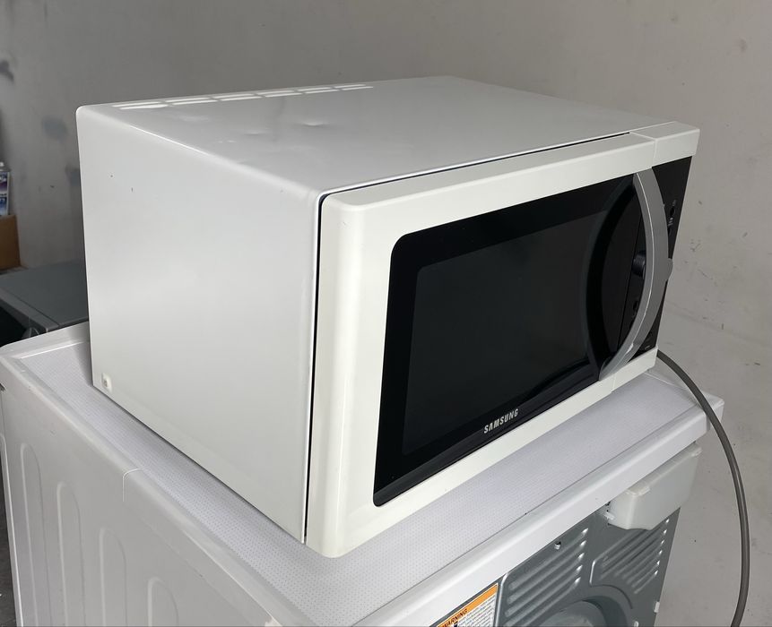 Комбинирана микровълнова фурна Samsung 28 литра