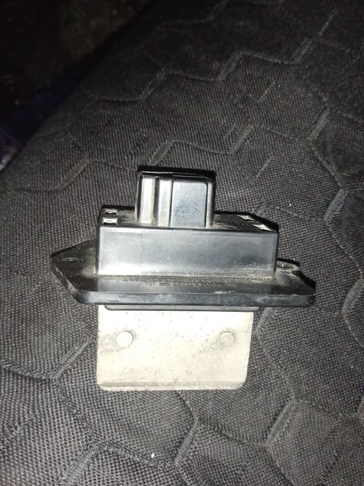 Реостат печки мазда кронос