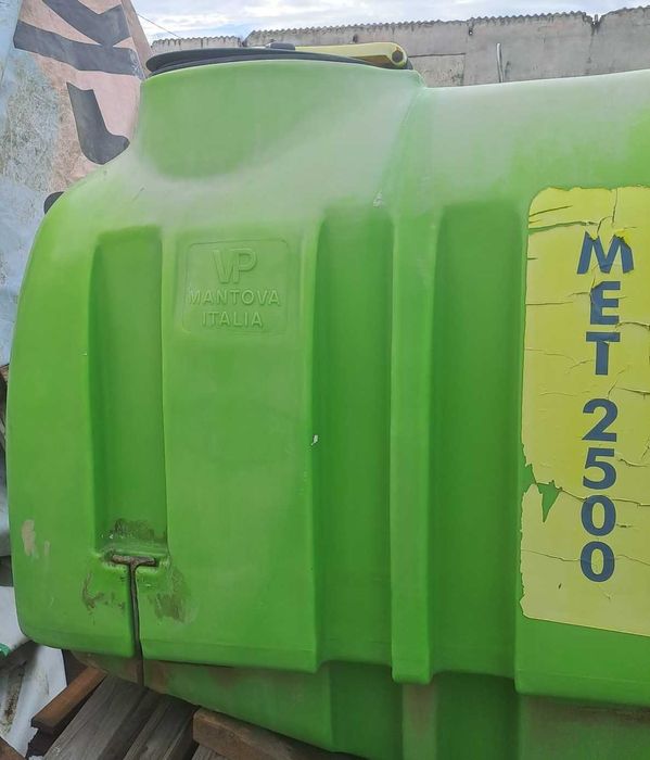 Reparatii lipire statii de erbicidare, rezervoare combustibili