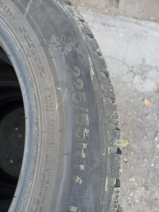 Шины зимние в отл состоянии