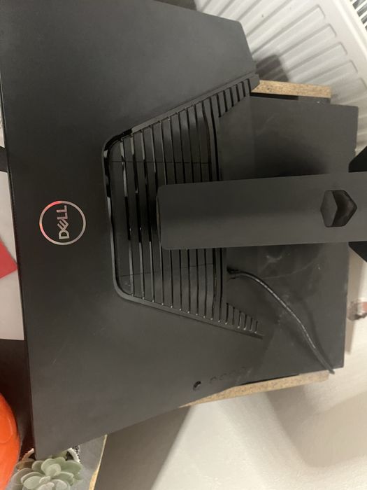 Monitor DELL 165 hz freesync premium