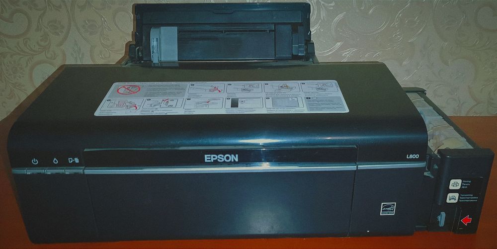 Цветной принтер EPSON L800