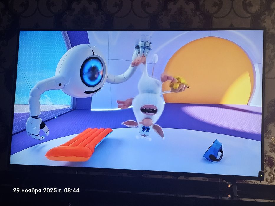 Телевизор LG сотаман холати аъло