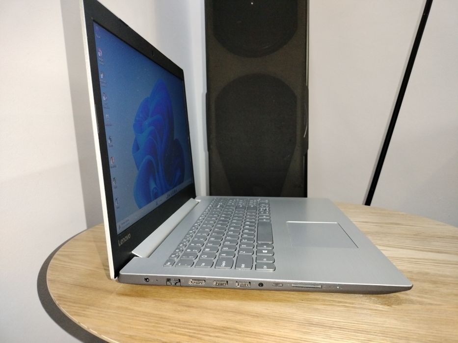 Laptop  Intel i3 Wind 11