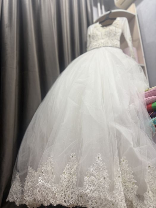 Свадебное платье продам