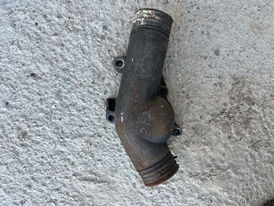 Продам б/у запчасти на BMW e39