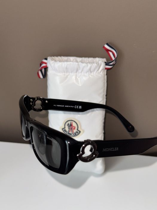 Солнцезащитные очки MONCLER оригинал