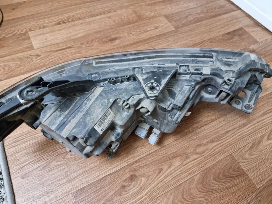 Фара левая Мицубиси Аутлендер 2021