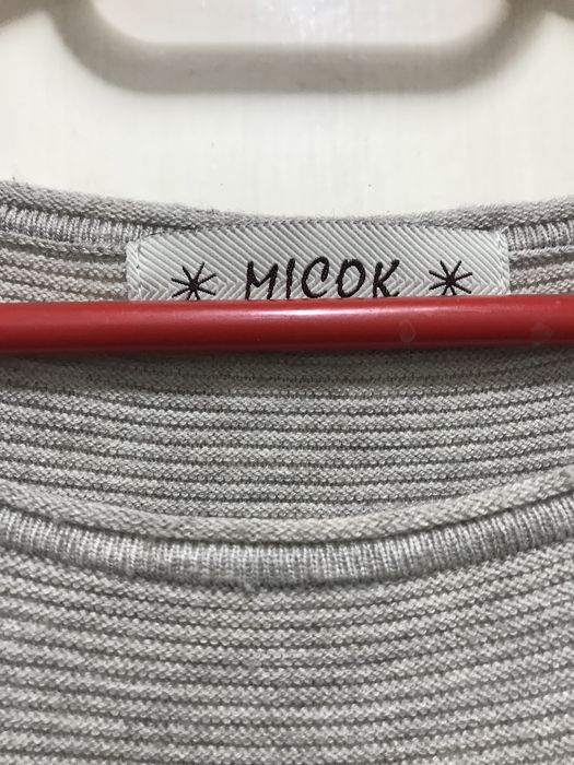 Pulover marimea 42-44