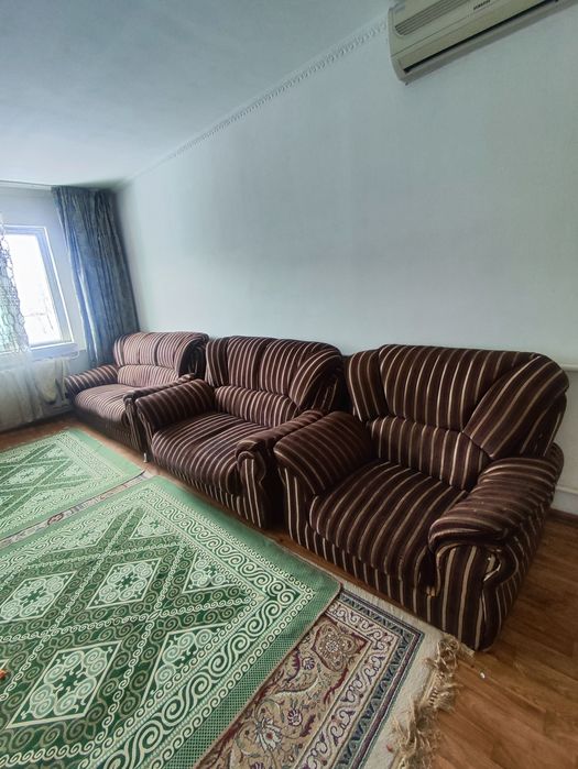 Продам диван. Диван для дома