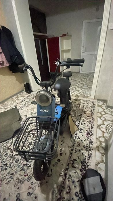 Сктер электровелосипед