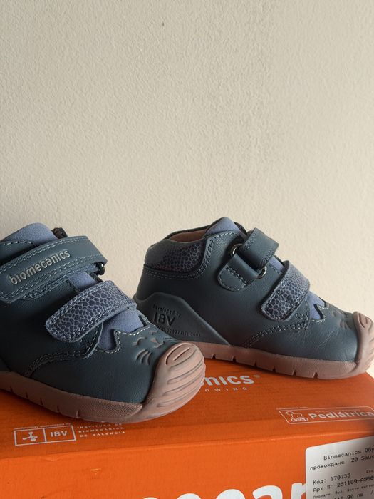 Обувки biomecanics 20