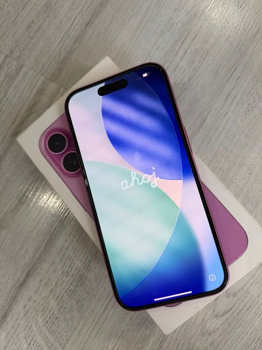 Продавам iPhone 16