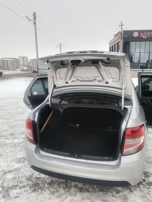 Продам авто машину лада гранта