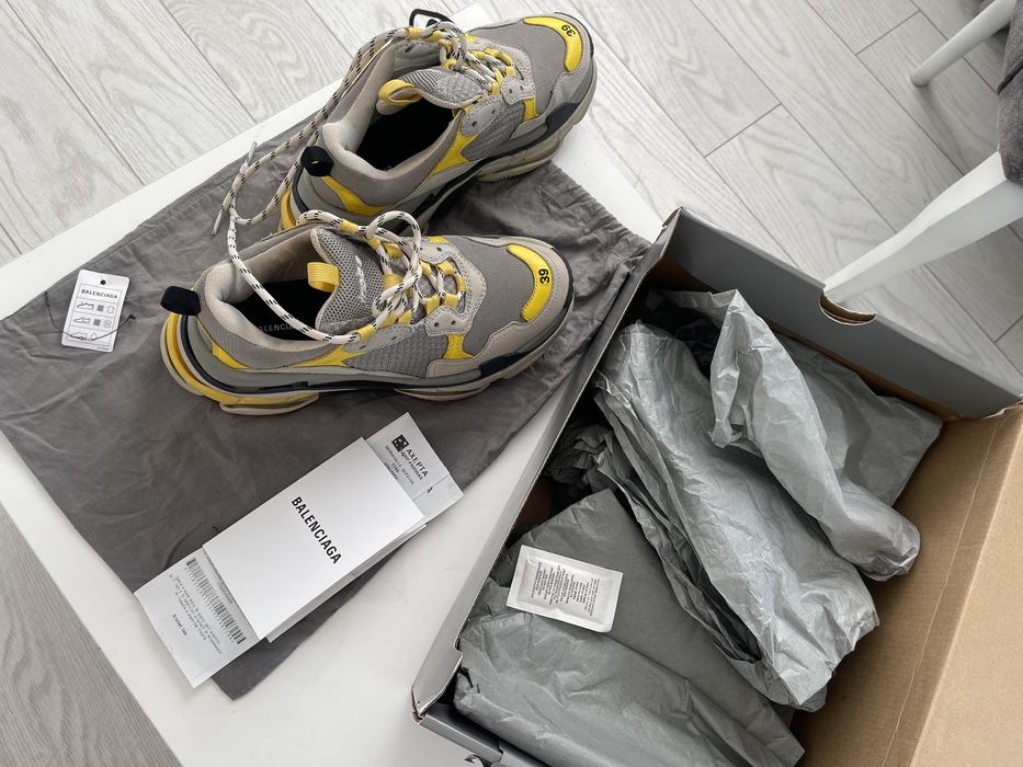 Schimb Balenciaga Triple S originali!