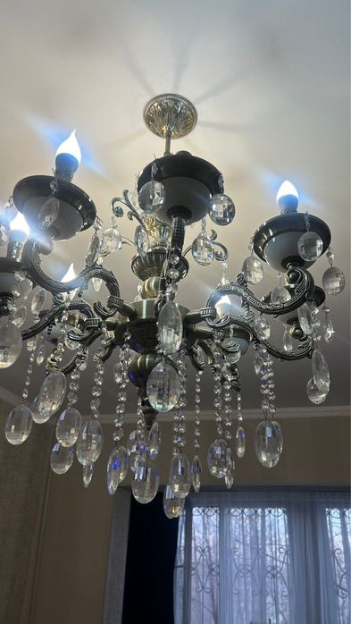 Продается люстра в отличном состоянии