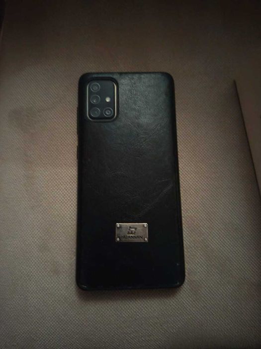 Продается телефон Samsung А 71