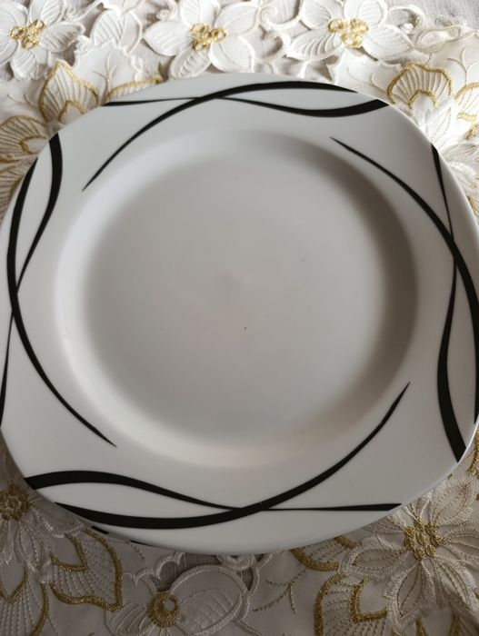 Сервиз за хранене от порцелан