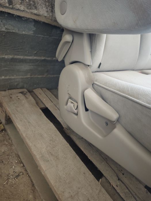 Alphard 10 Второй ряд Сиденья