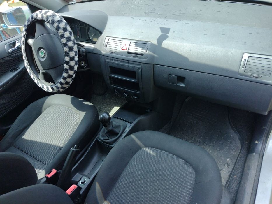 SKODA Fabia 2007 — imagine 3