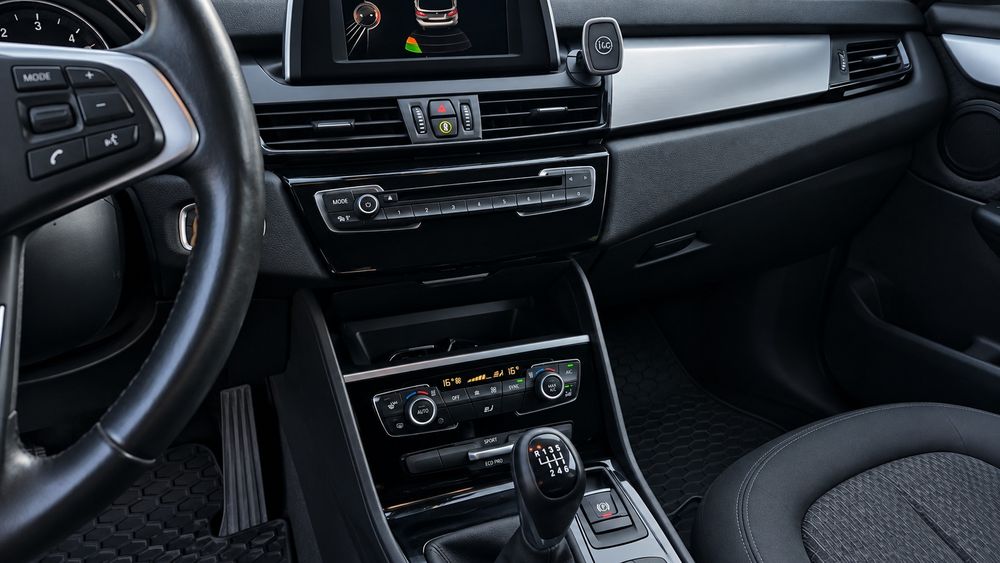 Vând BMW 218 Diesel