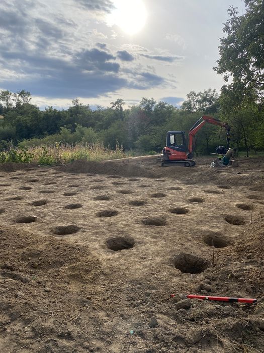 Sapaturi si demolari excavator dumper bobcat transpor nisip foreza