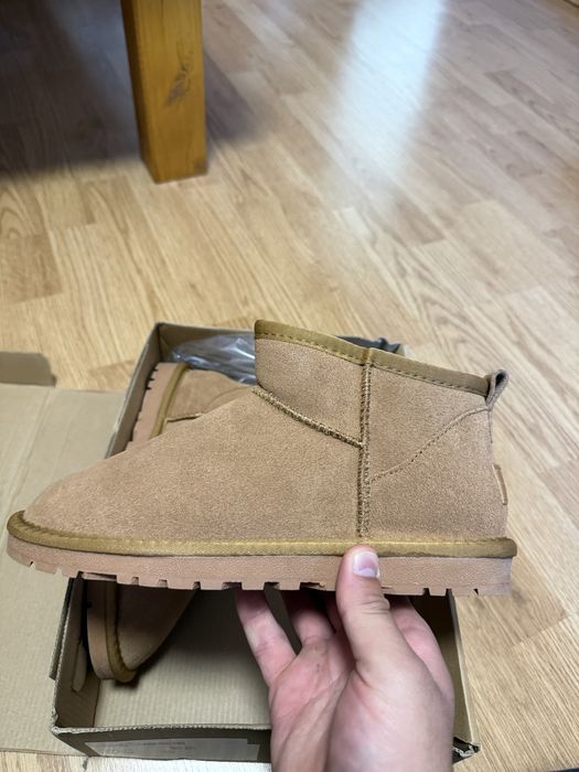 UGG Ultra mini.