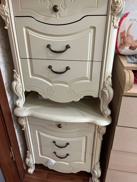 Комод и 2 тумбы в отличном состоянии