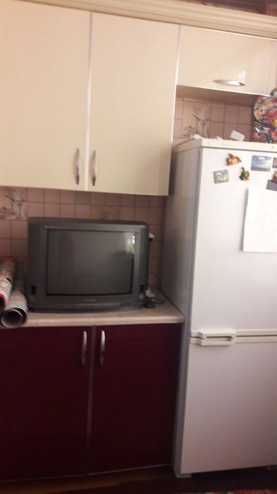 Продаю кухонный мебель