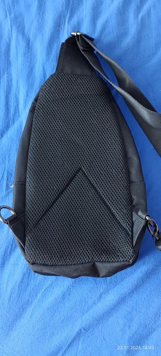 Мъжка чанта за през рамо