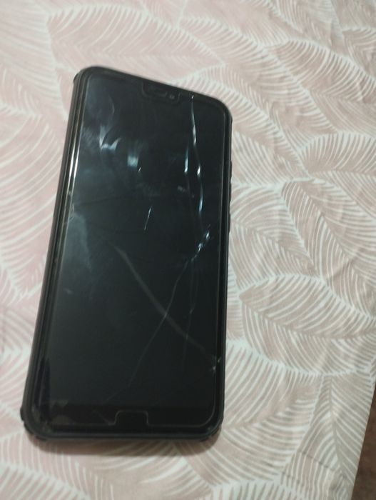 Продам телефон xaomi redmi mi a 2 lite