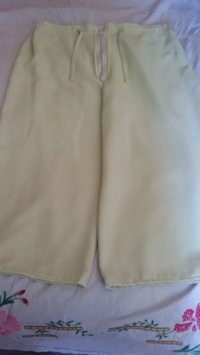 продавам дамски костюм в 3 части