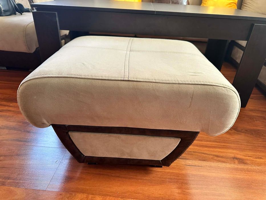 Холна маса и табуретки