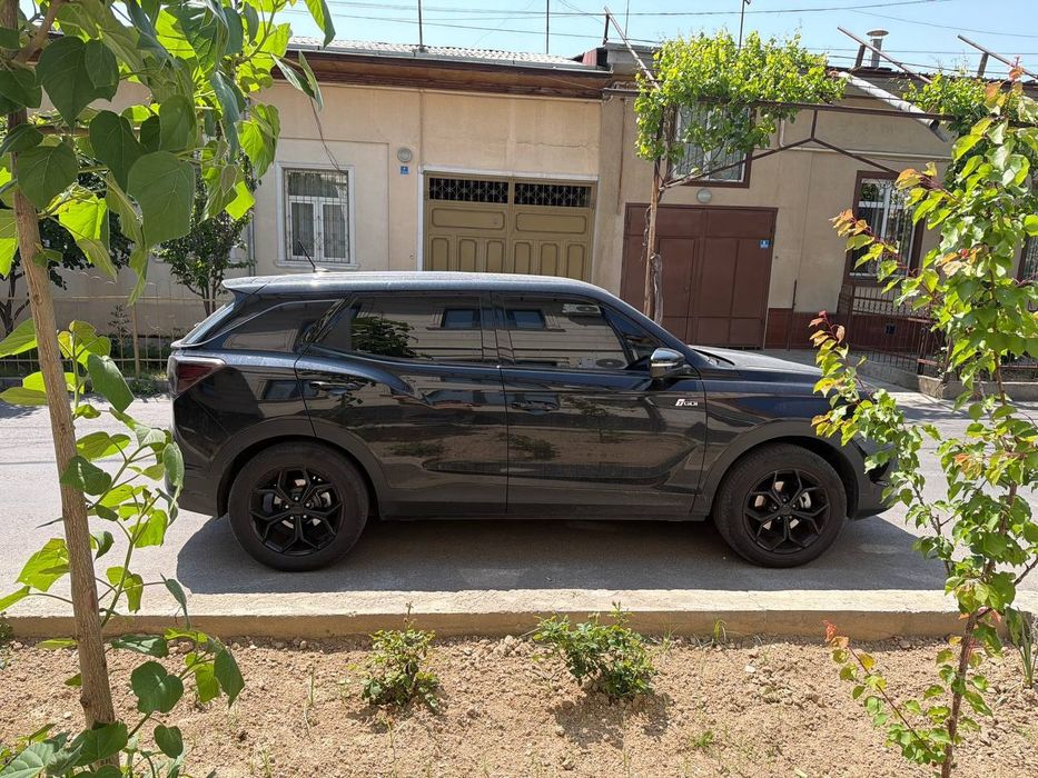 Ssangyong Korando сотилади