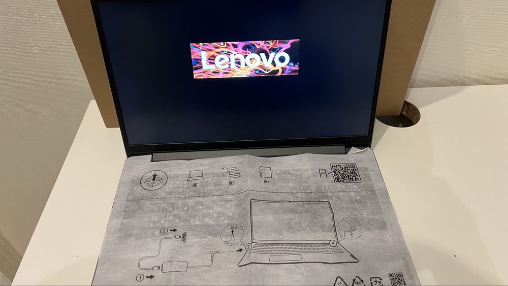 ноутбук Lenovo ideapad slim3