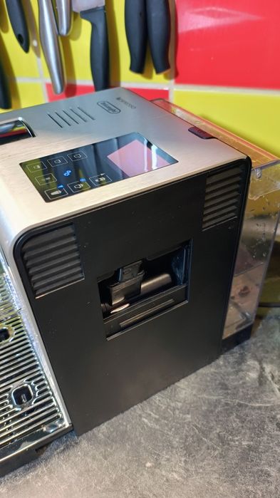 Espressor Delonghi Lattissima Pro capsule Nespresso