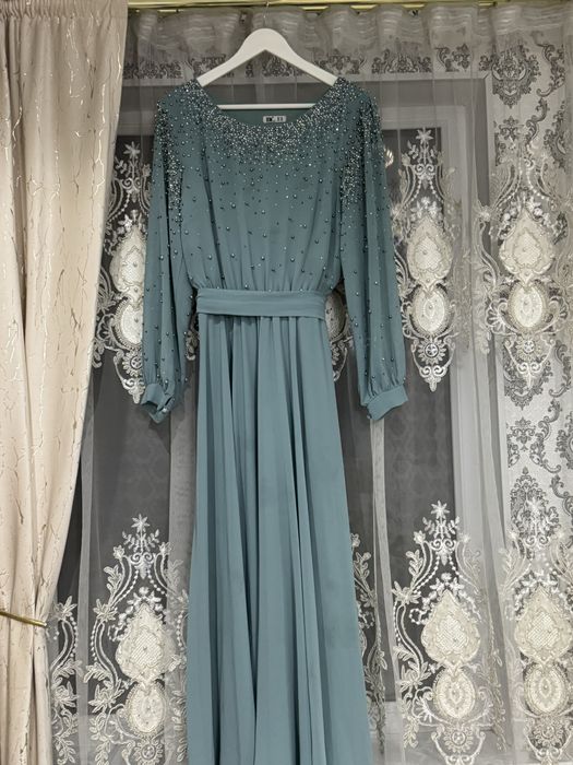 Продам вечерние платья