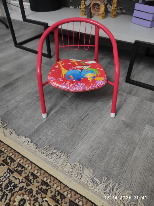 Детское кресло-стульчик