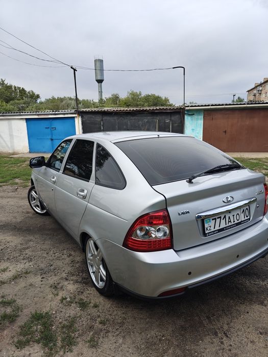 Продам приору 2 в отличном состоянии