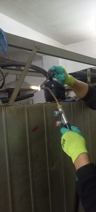 Ремонт холодильников морозильных камер