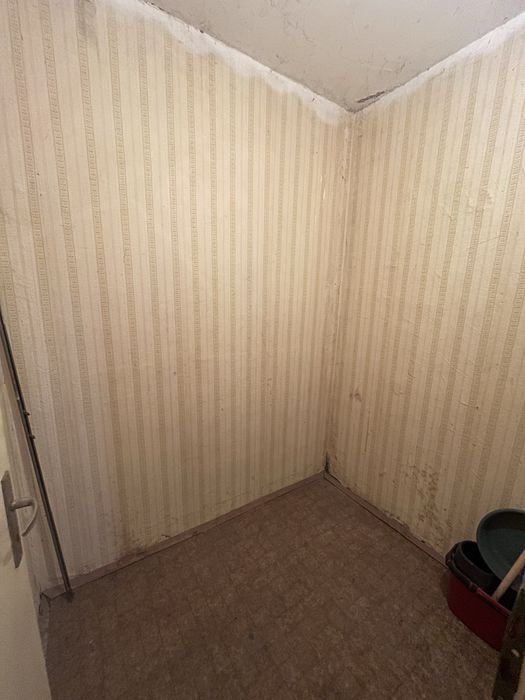 Продава се 3-стаен апартамент