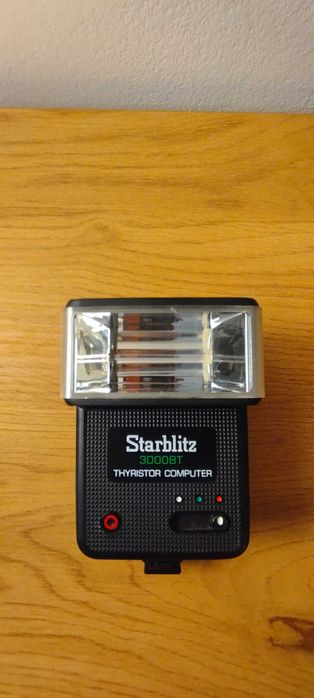 Светкавица за фотоапарат Starblitz 3000BТ