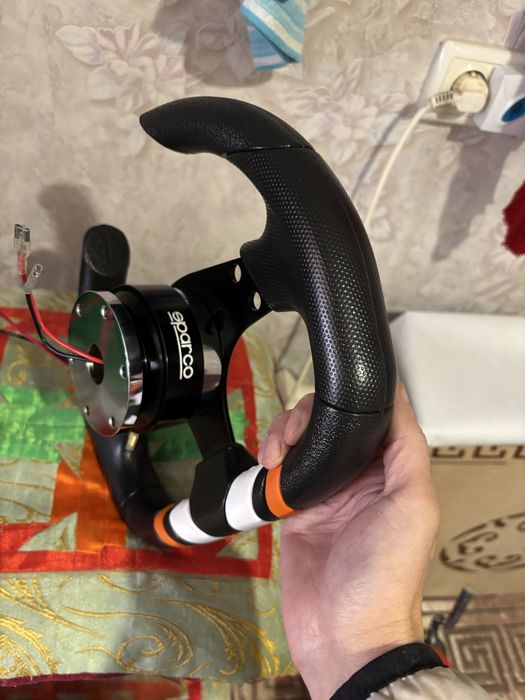 Спортивный руль универсальный