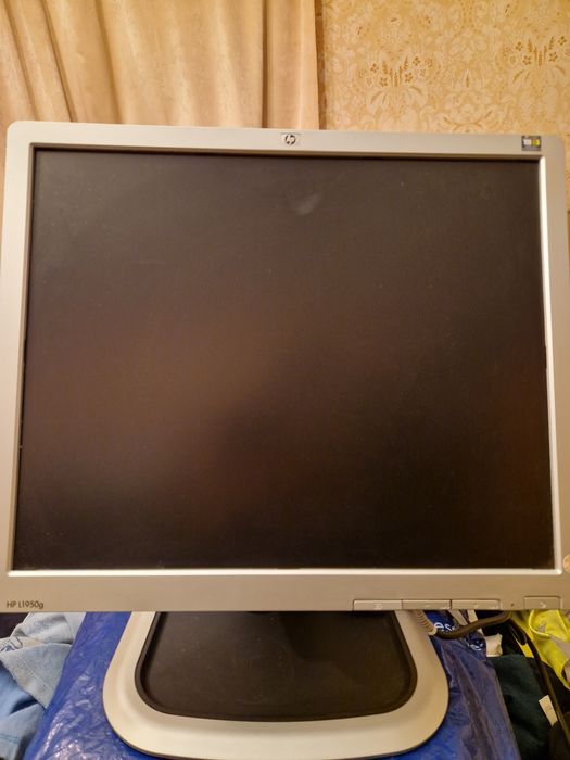 Монитор HP L1950g