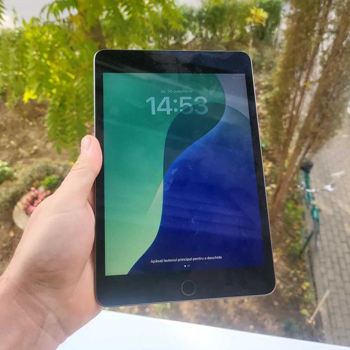 ipad mini 5 cu celular