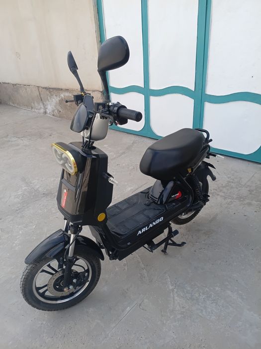 Skuter Arlando elektricheski
