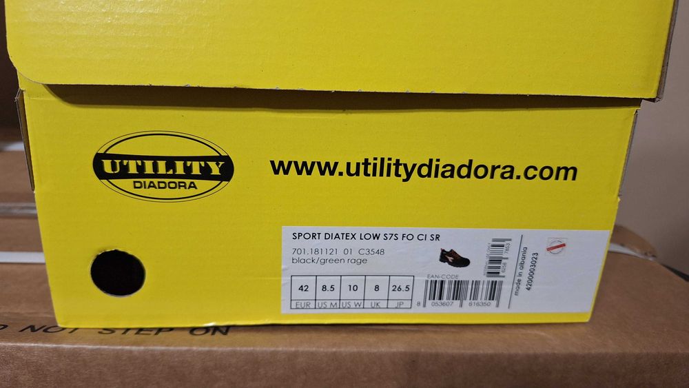 Ниски работни обувки Диадора 42 номер
