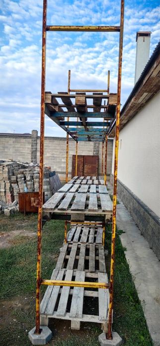 Продам стелажи заводские