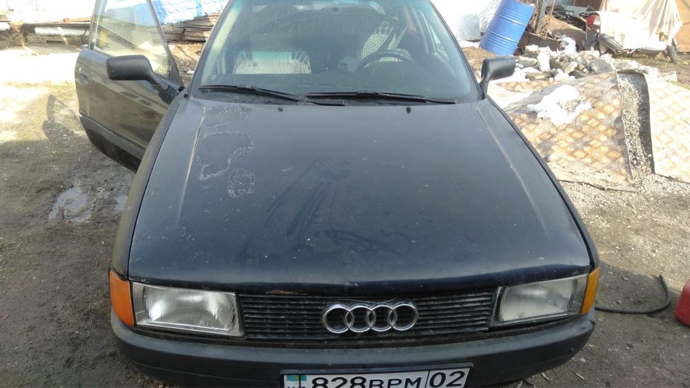Ауди80 в хорошем состояние на ходу